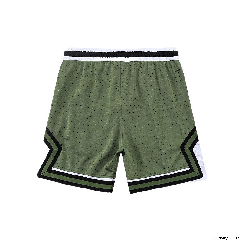 AJ sporty green shorts