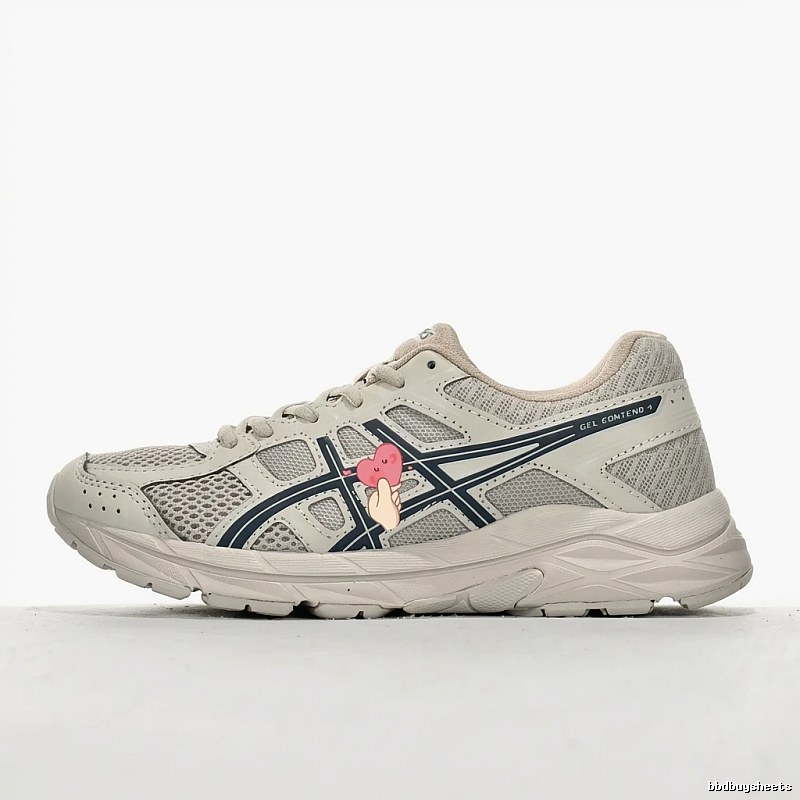 ASICS retro-style light gray running shoes