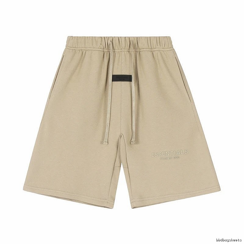 ESSENTIALS minimalist style khaki shorts