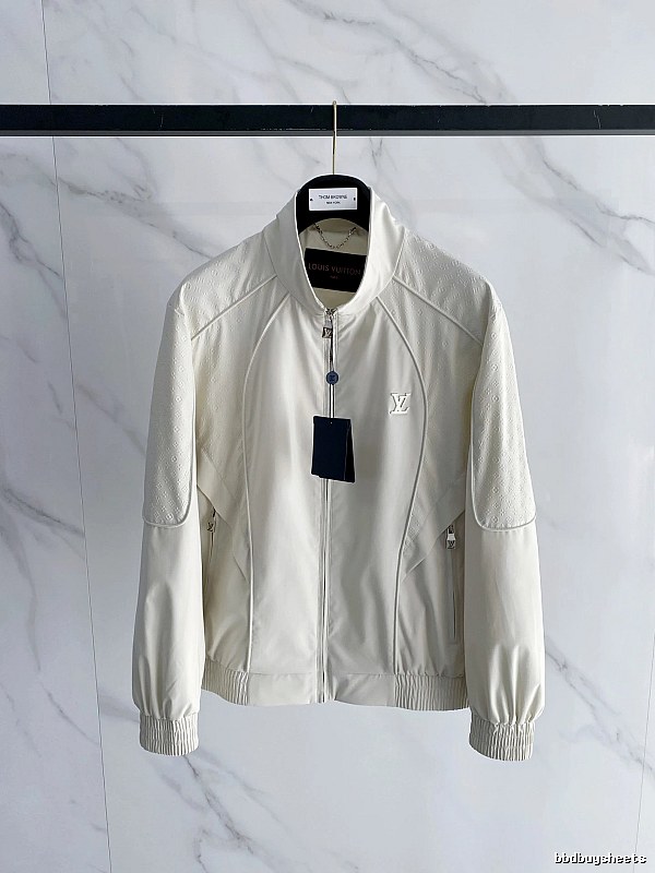 Light Jacket by Arc’teryx with Cream Zip Jacket with Small