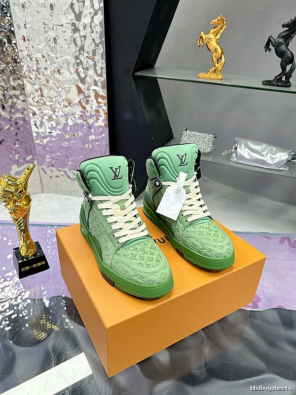 Louis Vuitton Green Sneaker with Green Low-top Detail