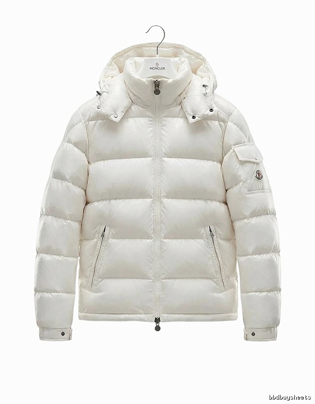 Moncler shiny and fashionable white down jacket