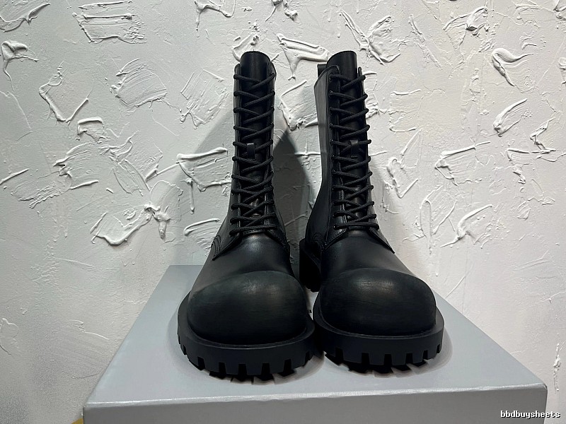 Plain Black Tall Lace-up Boot Combat Boot for Daily Rotation