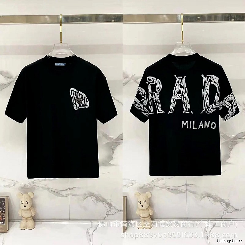 Prada Embroidered Streetwear Style Black Short-sleeve T-shirt