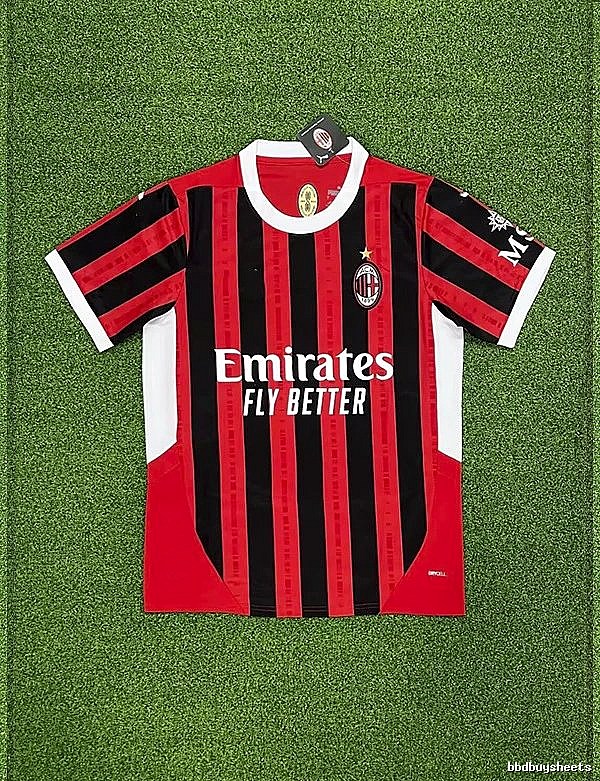 Real Madrid Relaxed Home soccer jersey White Real Madrid with Designer-Inspired Detail