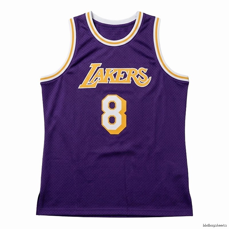 The classic blue jersey of the Michael Jordan.