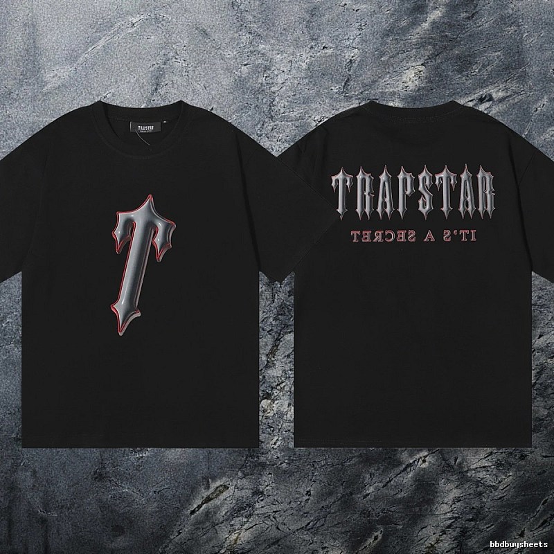 Trapstar Classic Keys graphic T-shirt Black White Key with Travel-Friendly Style