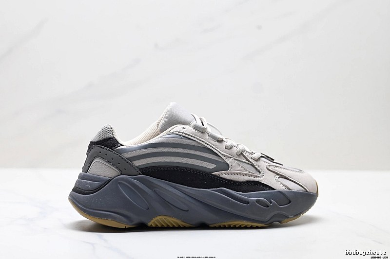 Yeezy 700 Retro Style Gray-Black Athletic Shoes